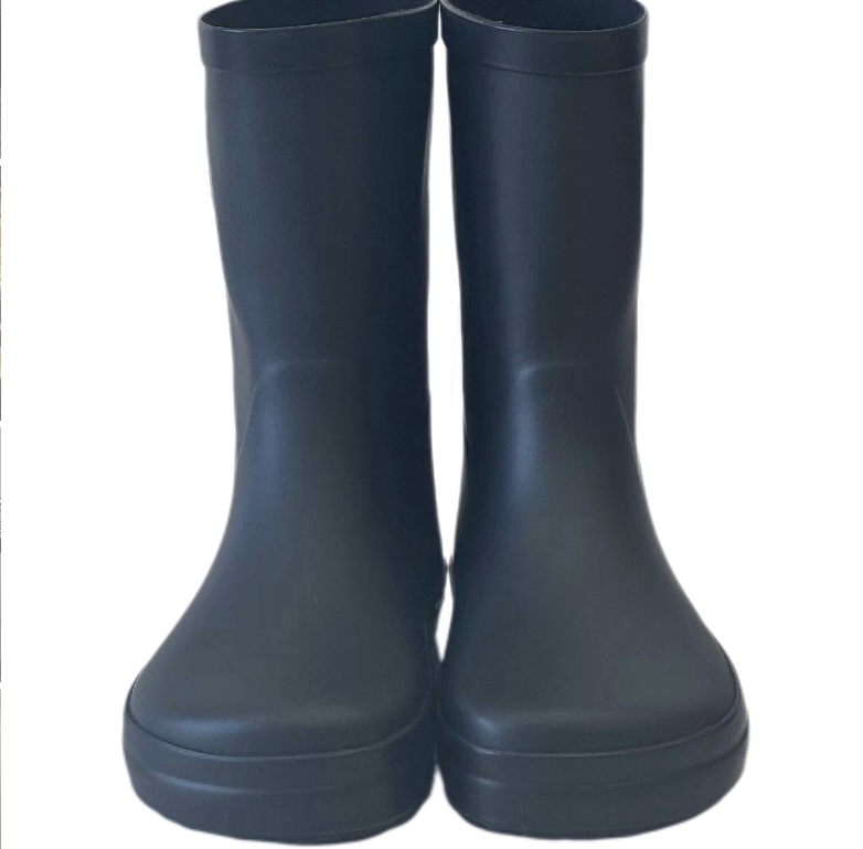 Gyerek latex bakancs
